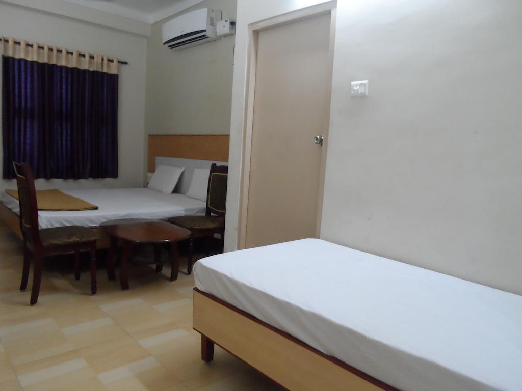 Hotel Pasuparthy Residency Tirupati Zimmer foto