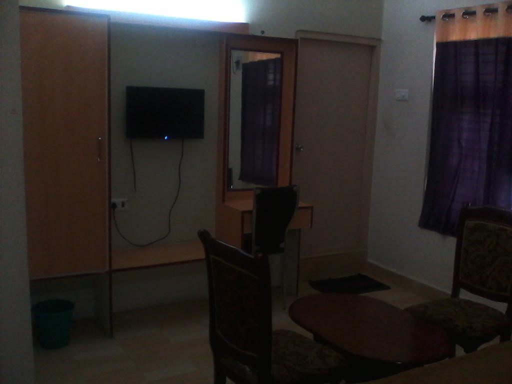 Hotel Pasuparthy Residency Tirupati Exterior foto